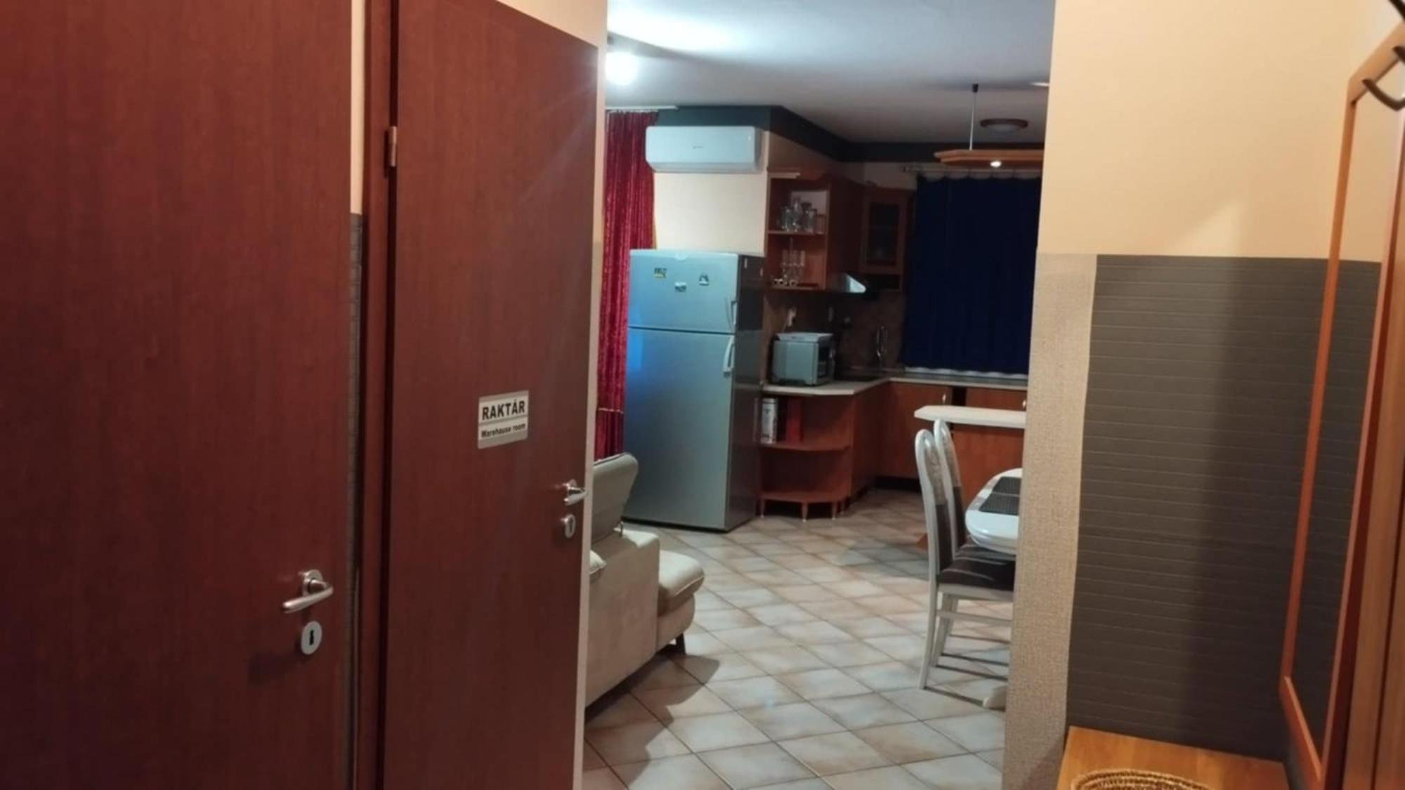 Tommy Apartman Hajduszoboszlo Exterior photo
