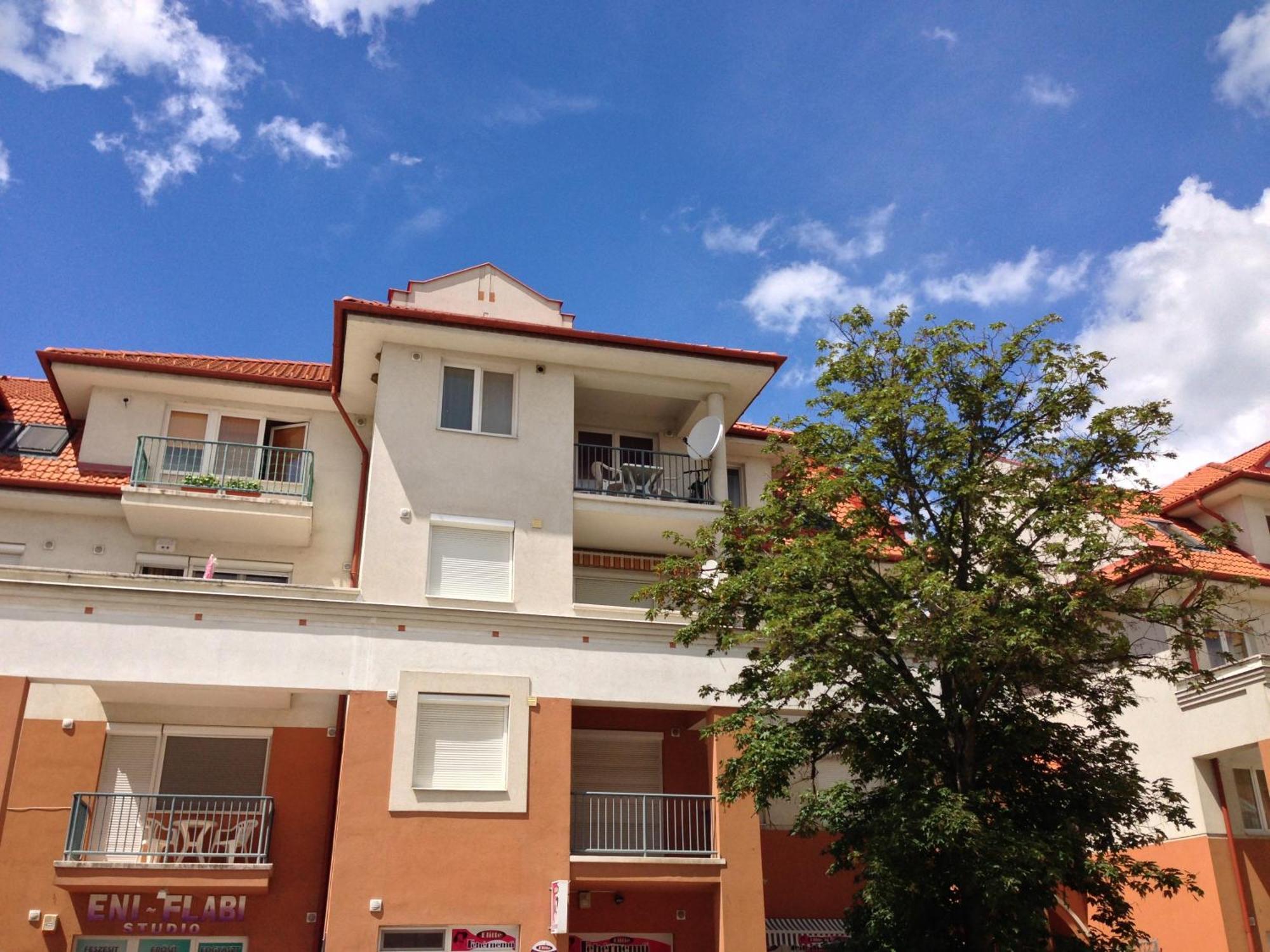 Tommy Apartman Hajduszoboszlo Exterior photo